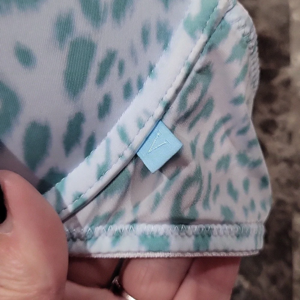 Victoria's Secret Bra - Picture 2 of 5